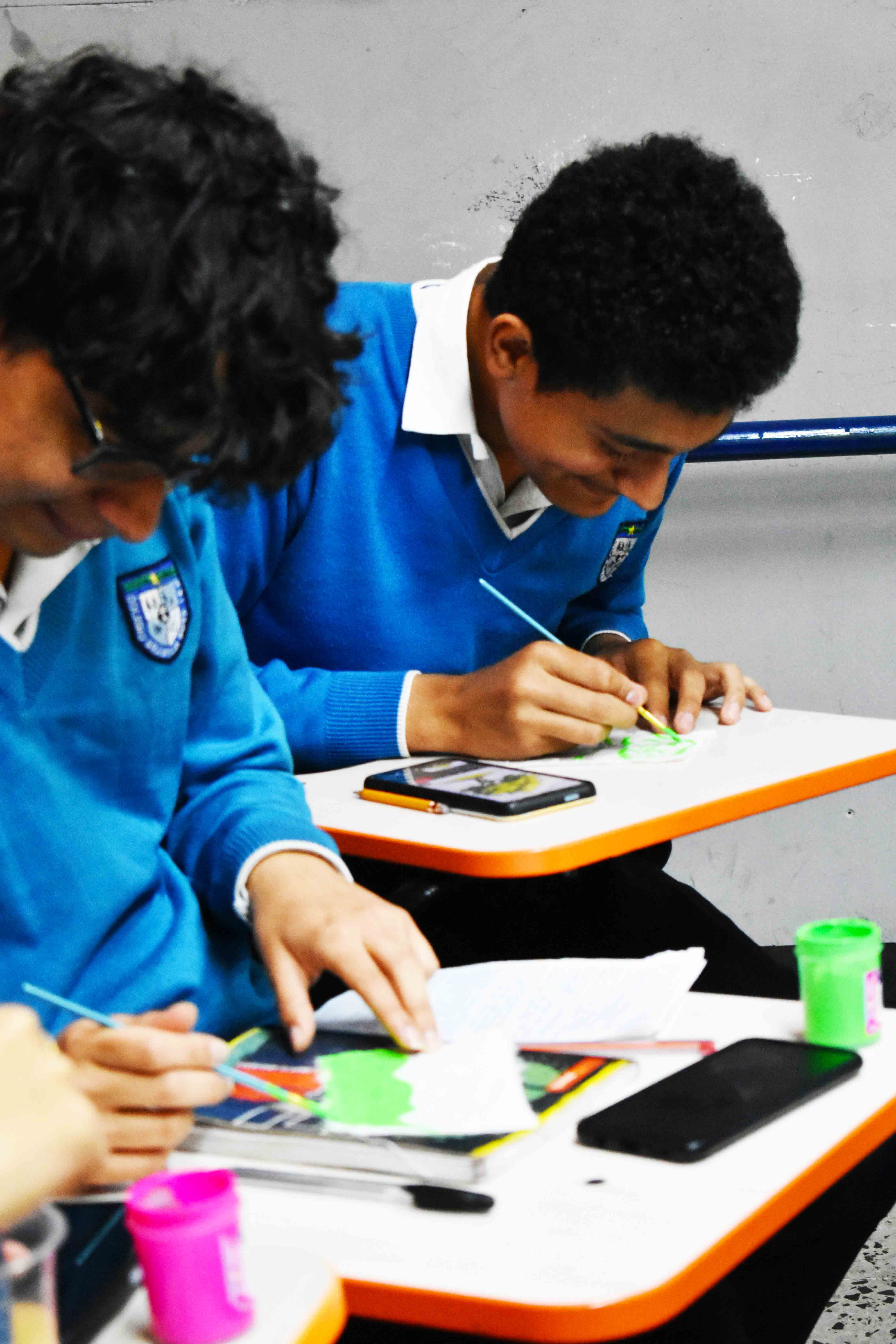 publicación El Tránsito entre la Educación Media y la Educación Superior: una Mirada desde la Apuesta de Proyección y Decisión Vocacional.